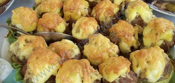 Стожки мясные под шубой в духовке