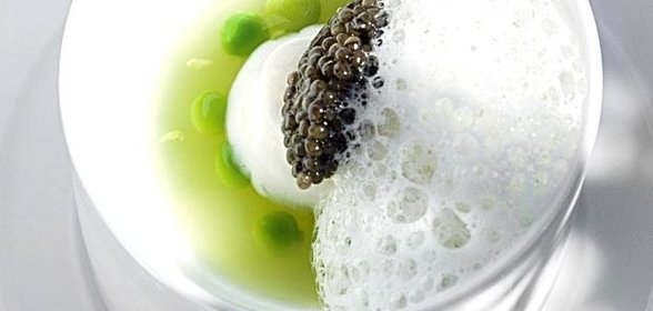 Зеленый горошек с аквитанской черной икрой