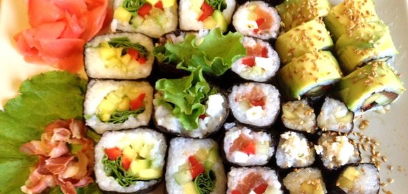 Овощной ролл с манго