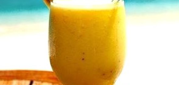Легкий банановый коктейль с овсяными хлопьями
