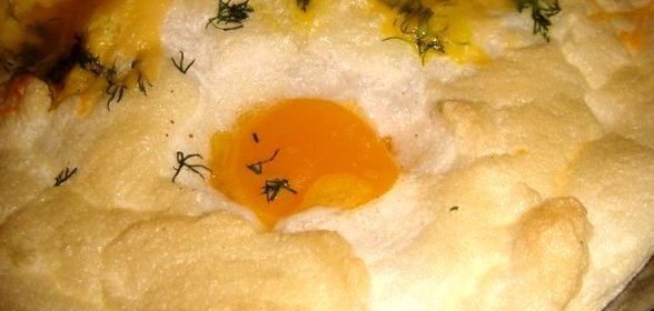 Яйца орсини из помидором и зеленью