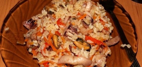 Плов из морского коктейля
