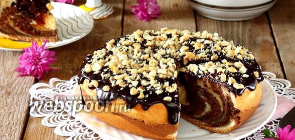 Кекс с ликёром и фундуком