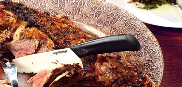 Баранья нога с мятным соусом