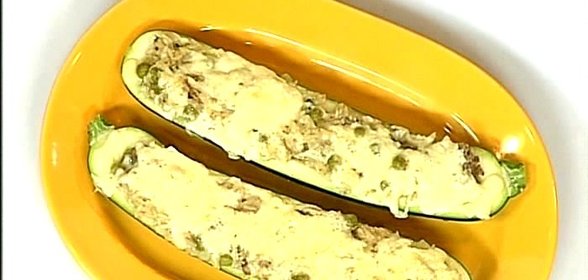 Кабачки с тушенкой