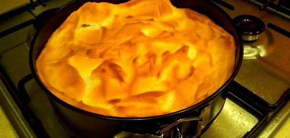 Творожный торт со взбитыми белками