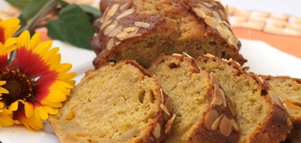 Тыквенный кекс с ликёром и миндалём