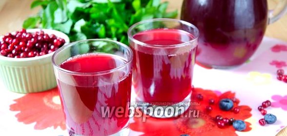 Морс из брусники и голубики
