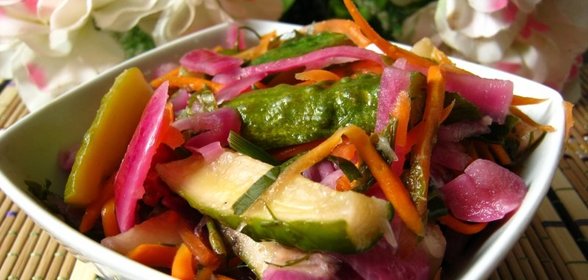 Острая закуска из огурцов