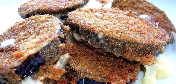 Баклажаны с сыром и чесноком