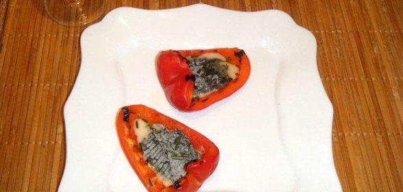 Сладкий перец гриль с козим сыром и розмарином
