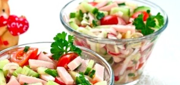 Салат с ветчиной и овощами