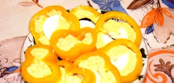 Сладкие перцы фаршированные сыром