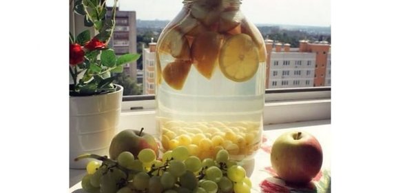 Компот из винограда с яблоками в зиму