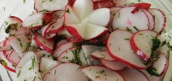 Салат летний Редисочка