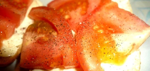 Бутерброды с помидорами