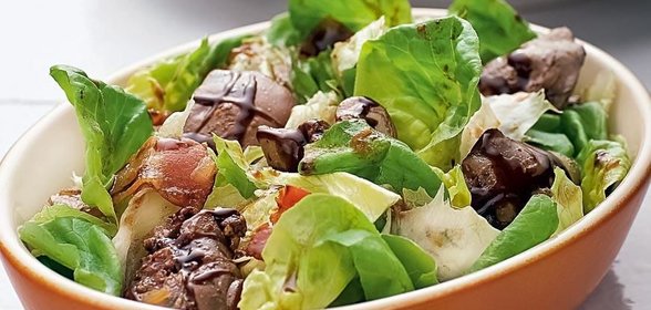 Салат из куриной печенки