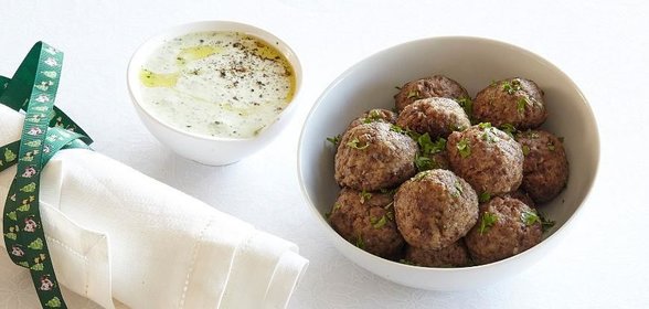 Фрикадельки из баранины с йогуртовым соусом