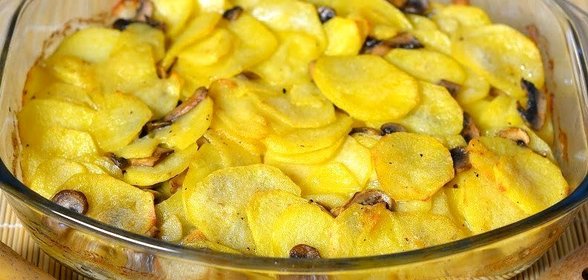 Постный картофель с шампиньонами в духовке