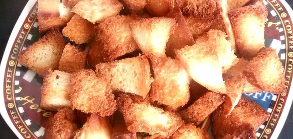 Чесночные крутоны