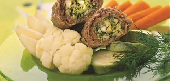 Зразы из телятины с овощами на пару