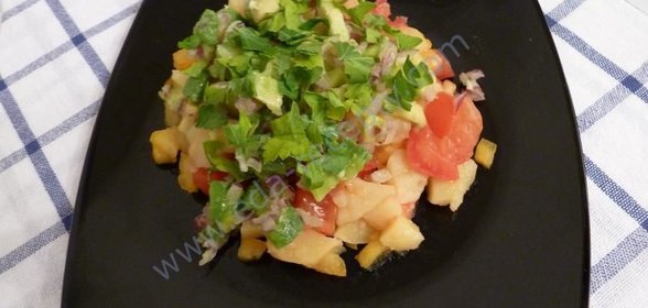 Салат с маринованным луком Мексиканский