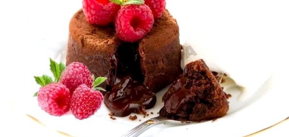 Шоколадный фондан с ликером