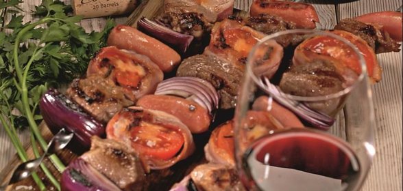 Шашлыки с соусом из хрена