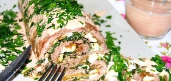 Рулет из фарша с грибами