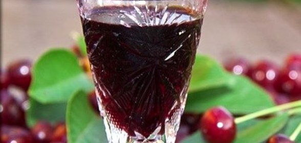 Вишневый ликер