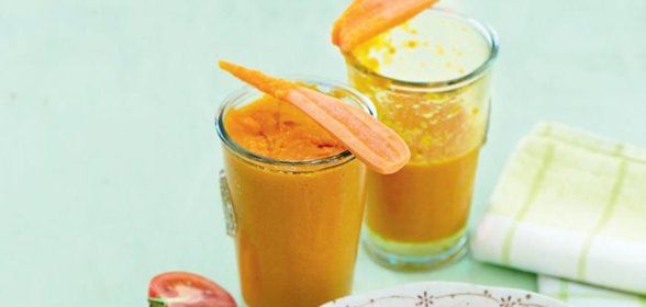 Смузи из помидоров, цветной капусты и моркови