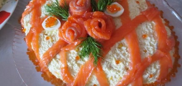 Салат с сёмгой Новогодние огни