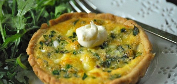 Тарталетки с творожным сыром и зеленью