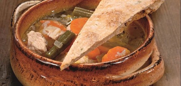 Суп из индейки с овсяными лепешками
