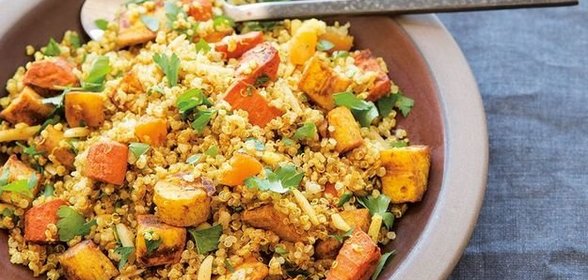 Киноа с запеченными овощами