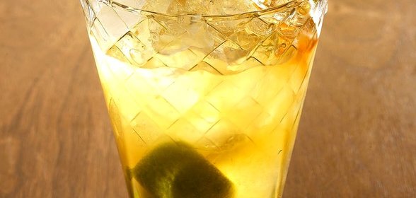 Коктейль «Кайпиринья» (Caipirinha)