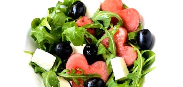 Салат с арбузом и брынзой