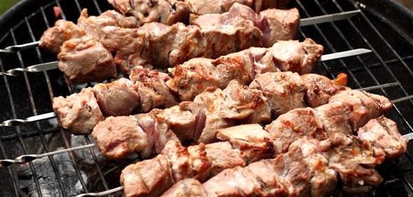 Шашлык из свинины с помидорами