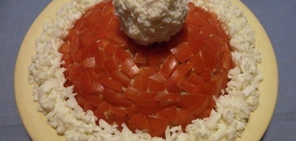 Салат с тунцом «Красная шапка»