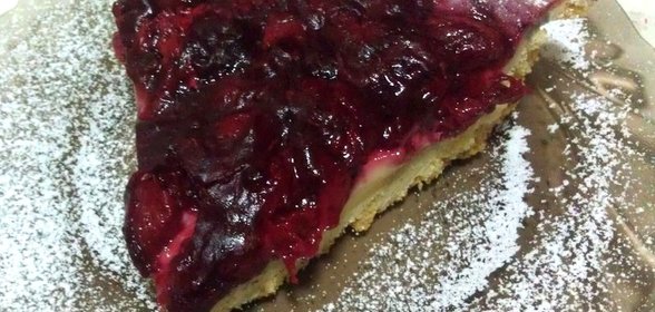 Вишнево-сливочный пирог