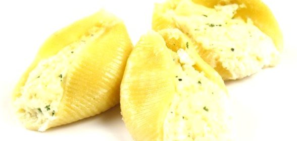 Ракушки, фаршированные крабовым мясом