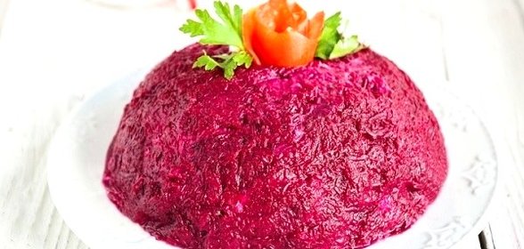 Селедка под шубой без картошки с яблоком