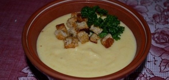 Суп с гренками