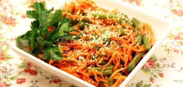 Салат овощной с мясом