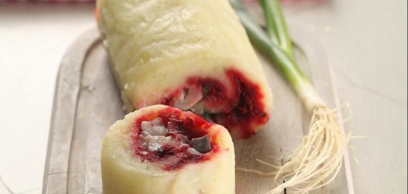 Картофельный рулет с сельдью
