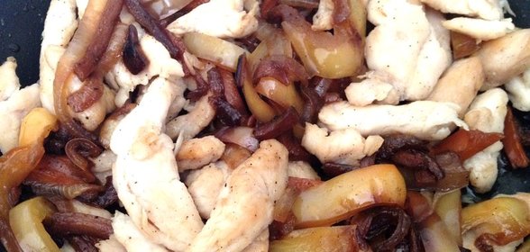 Курица с овощами в восточном стиле