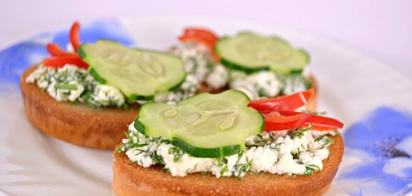 Гренки с брынзой