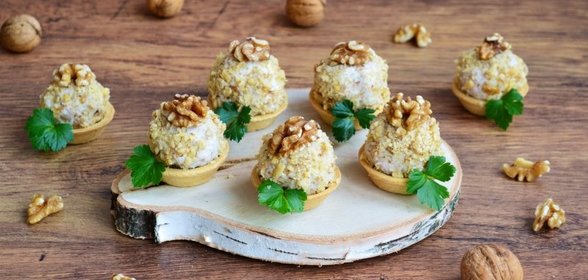 Паштет из белой фасоли с грецкими орехами.