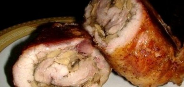 Рулет мясной с грибами