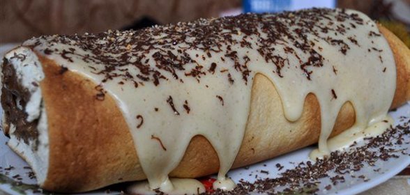 Рулет с банановой начинкой